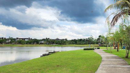 vanya lakeside park - danau vanya park - vanya park bsd city